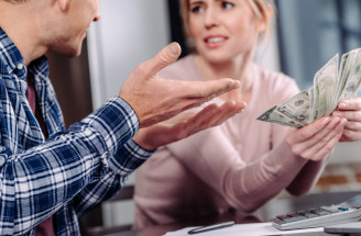 Peniaze ako zabijak vzťahu: Ako riešiť finančné nezhody?